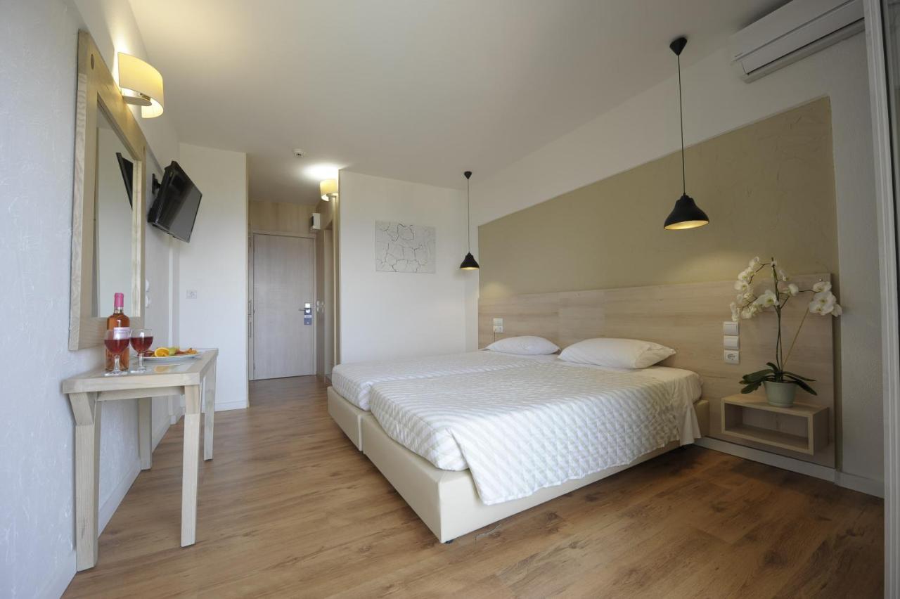 Evia Riviera Resort アマリントス エクステリア 写真